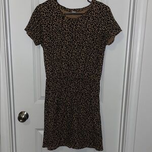 Leopard Print Short Sleeve Dress